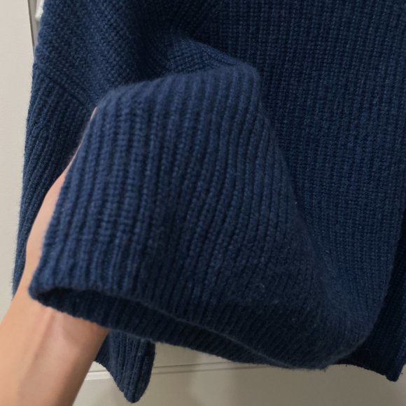 Club Monaco Dark Blue Pullover Sweater - Picture 8 of 10